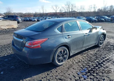 2013 Nissan Altima 2.5 S z USA, uszkodzony, nr VIN 1N4AL3AP9DC222586